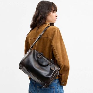 (Category: ) located in . Submitted by shopwithmira13 (Listing ID 1465655838, Image 1). Description: .