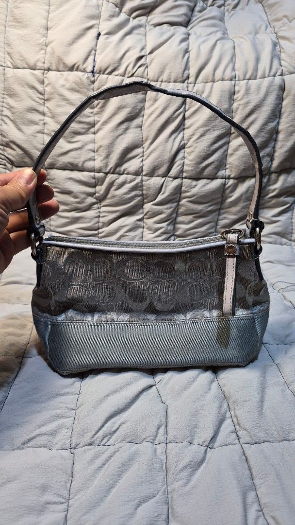 Coach Signature C Monogram Mini Shoulder Bag Grey (Category: Beach Bags) located in Baguio. Submitted by jhaz_bags (Listing ID 1465709131, Image 1). Description: no rubs crampled strap nice pa usable nman auth kilibag.