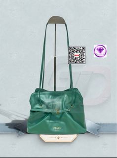(Category: ) located in . Submitted by godada.allshop_selection (Listing ID 1465584232, Image 1). Description: .