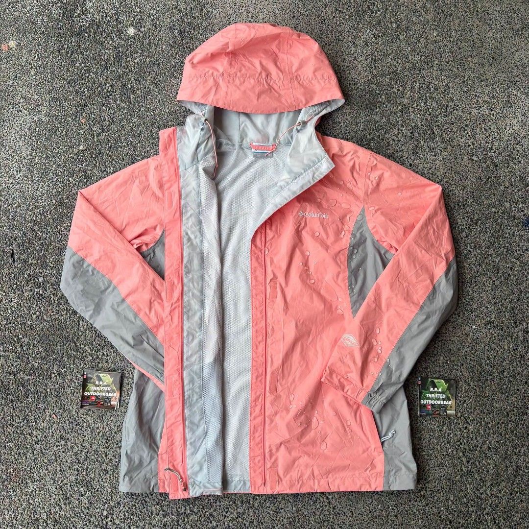 Columbia Arcadia II Rain Jacket Womens (Category: Coats, Jackets and Outerwear) located in Caloocan City. Submitted by rjlthrifts (Listing ID 1465702446, Image 3). Description: Columbia Arcadia II Rain Jacket Womens Waterproof💯,Packable designed primarily for wet, windy, and active outdoor conditions. Excellent Condition Color Rate 10/10 Xl on Tag 28.5 Length 20.5 Width No Issue. Price. 2,980 Loc. South Caloocan Courier. J&T And Flash Express.