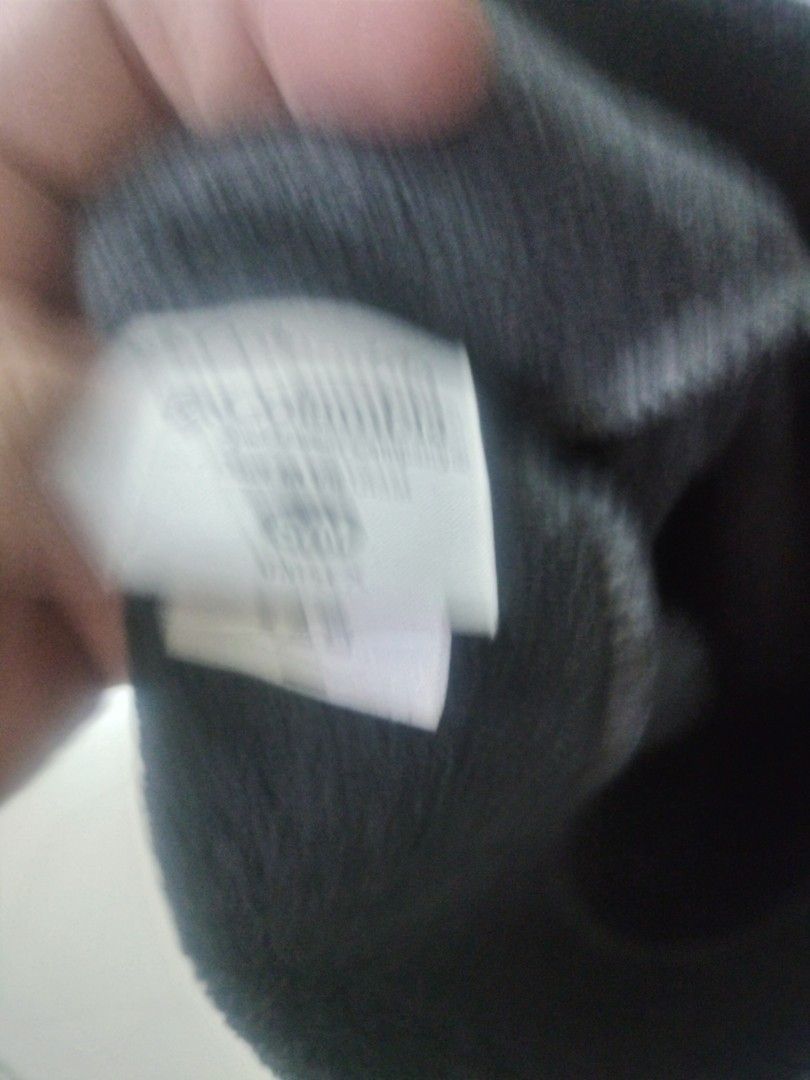 Columbia beanie (Category: Activewear) located in Imus. Submitted by emershop (Listing ID 1465663460, Image 3). Description: for sale original columbia beanie.