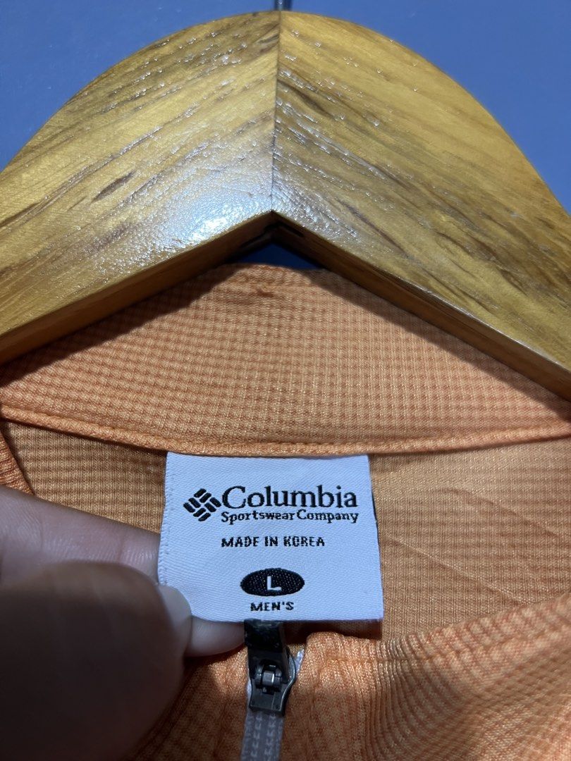 Columbia Outdoor Longsleeve (Category: Activewear) located in Pagadian. Submitted by chiccsilog (Listing ID 1465675739, Image 2). Description: excellent condition 9.5/10 color rate 21x27 (M to L) no issue.