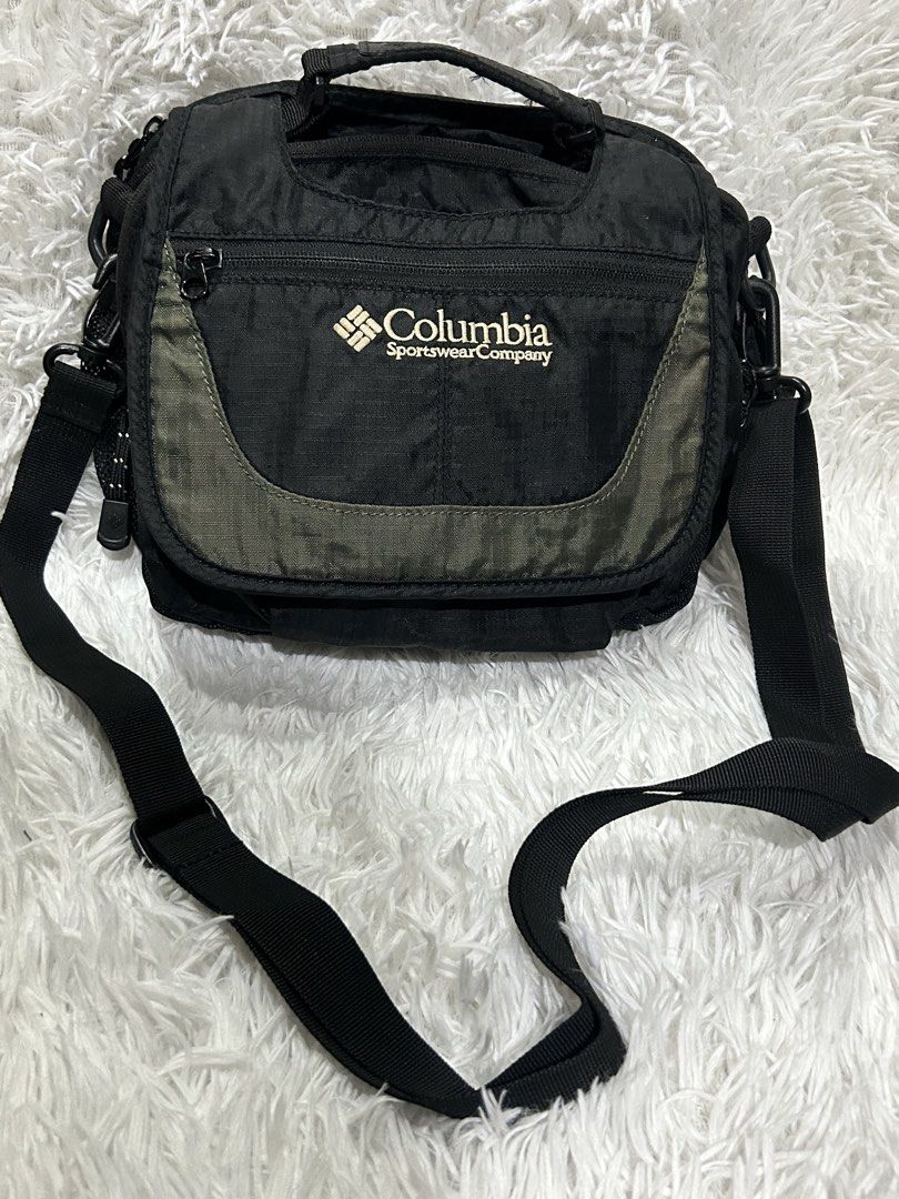 Columbia Utility Sling Bag (Category: Sling Bags) located in Pasig City. Submitted by minminreyn (Listing ID 1465613161, Image 2). Description: Columbia Utulity Sling Bag No issue What you see is what you get Ok lang tawad wag lang barat Huwag mag pm ang barat Cavite or Qc.