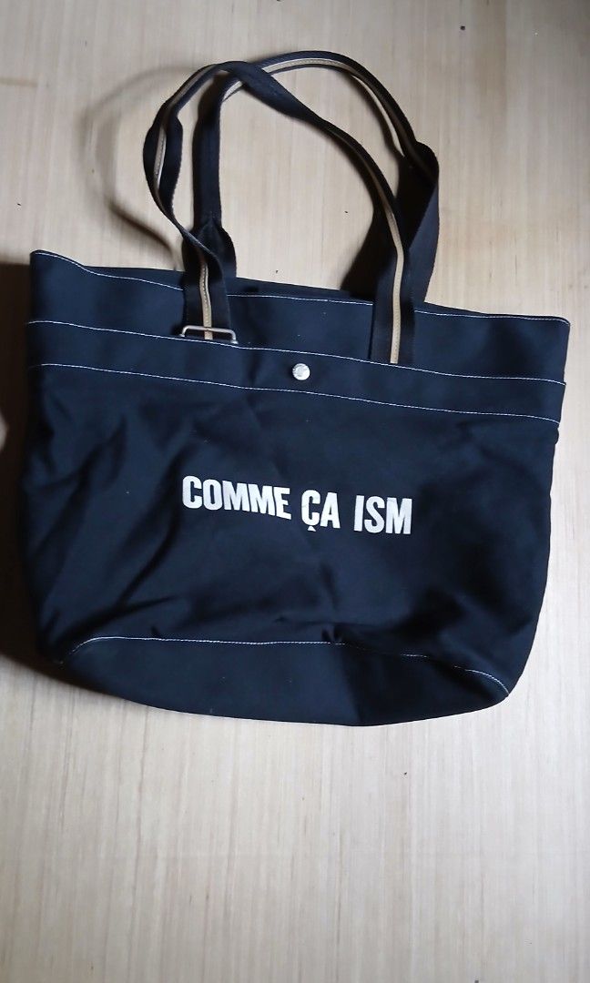 COMME CA ISM Tote Bag (Category: Tote Bags) located in Manila. Submitted by shoppebymaria (Listing ID 1465624592, Image 1). Description: In very good condition canvas bag unisex style Item is in Pangasinan. Shipping via J&T.