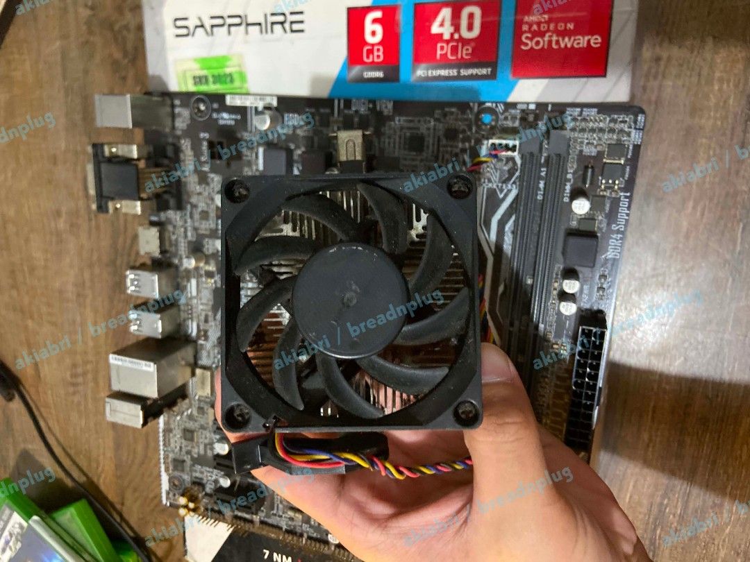 Component Bundle (Category: Computer Parts) located in Manila. Submitted by akiabri (Listing ID 1465589802, Image 3). Description: AMD A8-9600 + ASUS Prime A320M Bundle ₱2,500 (Negotiable) - AMD A8-9600 - ASUS Prime A320M Series Motherboard - Cooling Fan ✅ Previously working ℹ️ Currently untested ℹ️ Sold AS-IS ℹ️ RFS: Quick Sale 📍 Don Galo, Parañaque.
