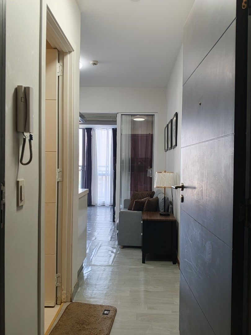 Condo in Manila | 1 Bedroom Fully Furnished (Category: Apartments & Condos) located in Manila. Submitted by clif1997 (Listing ID 1446584267, Image 3). Description: For Sale Condo In Manila Acqua Residences with Gated Security Accessible to Edsa or Makati CBD Fully Furnished 1 Bedroom 28sqm Price is negotiable Facing Sunset As is Where is if ano nasa photo yan po deliverable nya and also kung ano mga gamit or appliances yan included. We can schedu