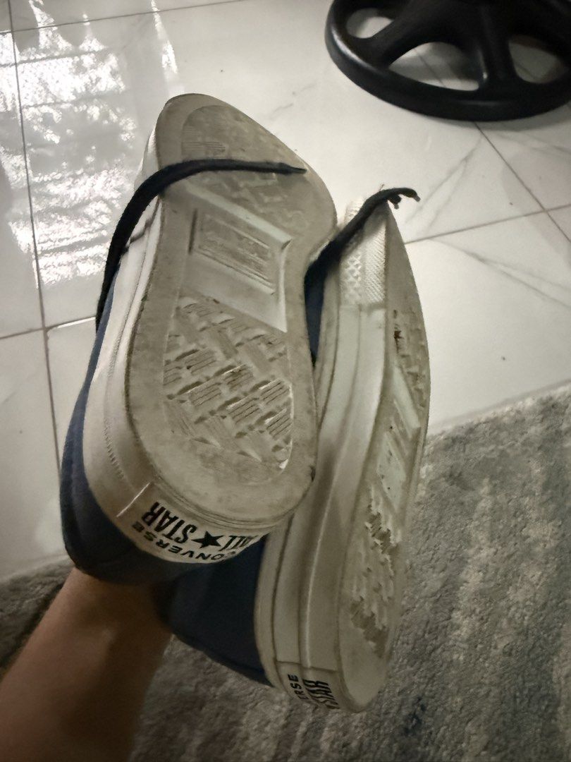 converse (Category: Sneakers) located in Rizal. Submitted by vargas.cel (Listing ID 1465638194, Image 3). Description: nabili last august 2500 php selling 1500 3x lang nasuot anak ko masyado malaki 25 cm unisex.