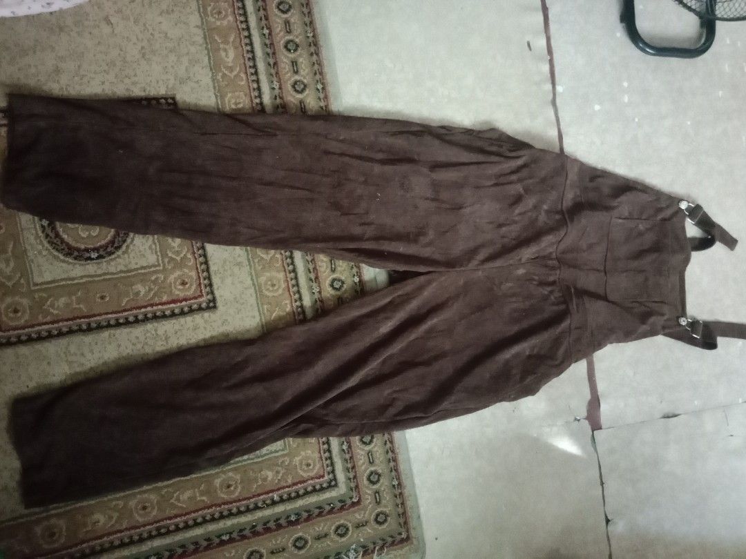 Corduroy jumper (Category: Other Bottoms) located in Manila. Submitted by kristhine19 (Listing ID 1465654129, Image 1). Description: .