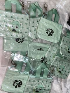 （分類：）位於 。 由 nirmeong 提交（商品編號 1465637502，圖片 1）。簡介： 。