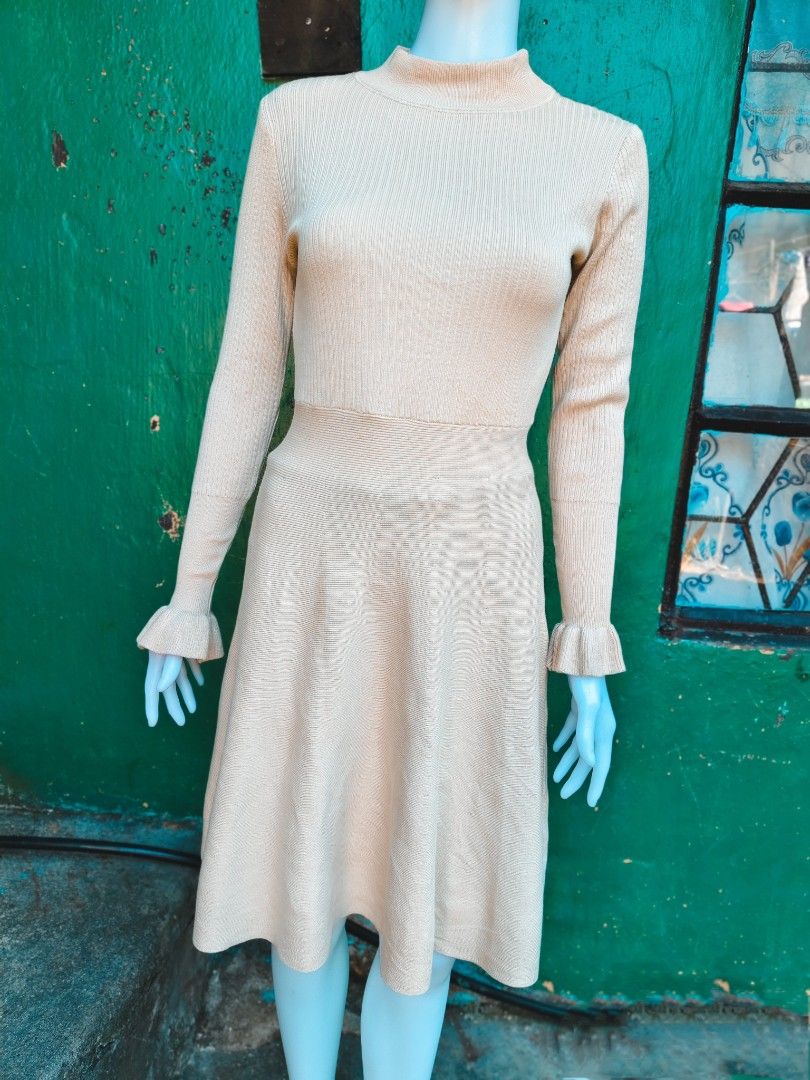 Cozy Chic Flared Sweater Dress with Ruffle Cuffs medium (Category: Dresses) located in Baguio. Submitted by pisces_beattidue23 (Listing ID 1465755630, Image 3). Description: Cozy Chic Flared Sweater Dress with Ruffle Cuffs medium.