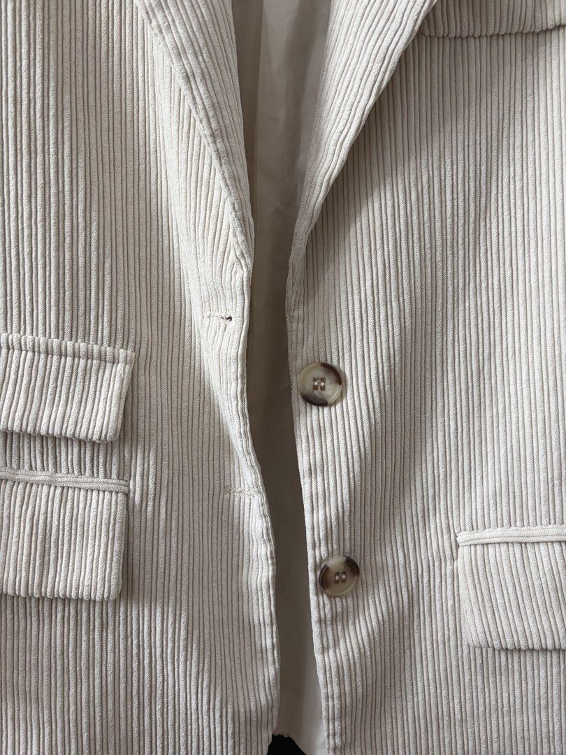Cream Corduroy Blazer (Category: Coats, Jackets and Outerwear) located in Paranaque City. Submitted by mary_jj (Listing ID 1465653096, Image 3). Description: Oversize corduroy blazer. thrifted at a vintage store in the US.