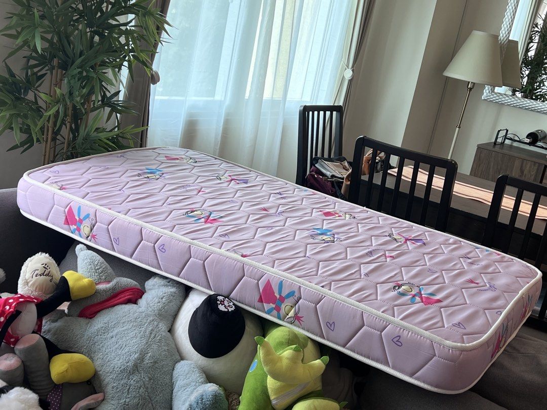 CRIB MATTRESS (Category: Children's Beds) located in Muntinlupa City. Submitted by thriftpandamnl (Listing ID 1465634421, Image 2). Description: Selling our crib mattress - lightly used - no noticeable stains or flaws - bought from Baby Company RFS: decluttering, malaki na si baby .