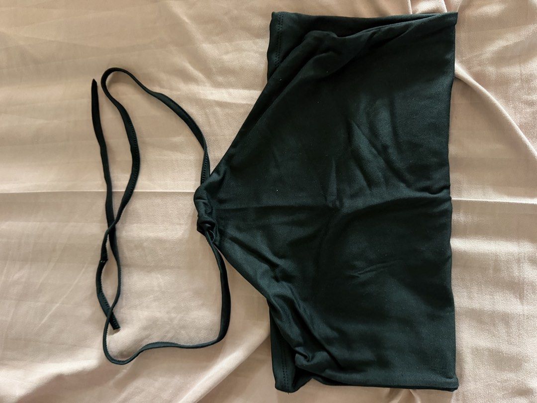 Criss Cross Strap Top (Category: Sleeveless) located in Cavite. Submitted by ja.999 (Listing ID 1465617718, Image 1). Description: 👉🏻 RFS: Decluttering 👉🏻 Pls manage ur expectations 👉🏻 Can do Same Day Delivery 👉🏻 Loc: Makati 👉🏻 Price is negotiable (esp if marami kayo bibilhin sa items ko hehe) .