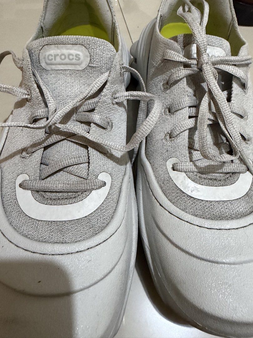 Crocs Echo Surge sneaker (Category: Sneakers) located in Caloocan City. Submitted by janneagustin (Listing ID 1465622646, Image 3). Description: 🏷️₱1,800 ✅Guaranteed Authentic/Original ✅ Size M-7 | W/9 ✅ Used twice only - some sell it for 3,999. See the last pic for reference..