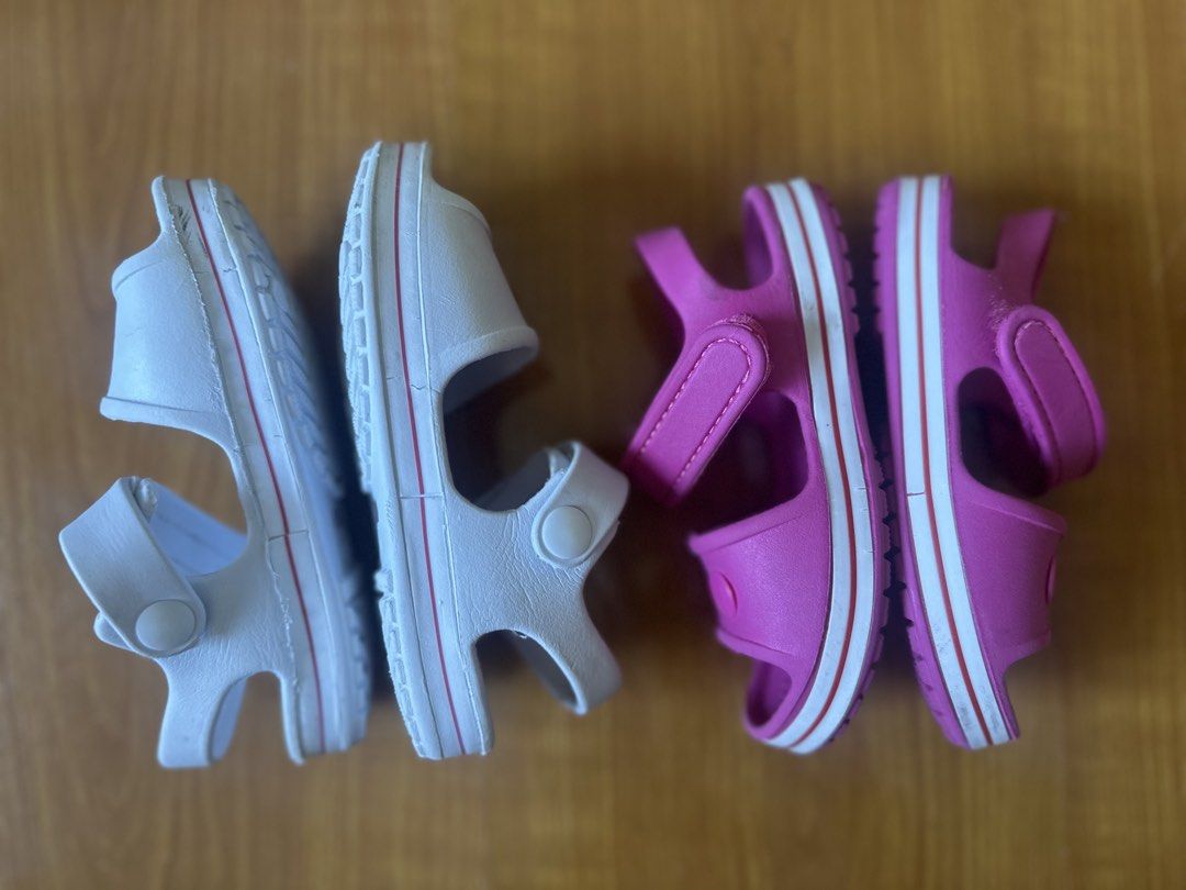 Crocs Like Sandals (Category: Babies & Kids Fashion) located in Tarlac. Submitted by inlovewithbagsph (Listing ID 1465611224, Image 2). Description: C27 Take 2 for P250.