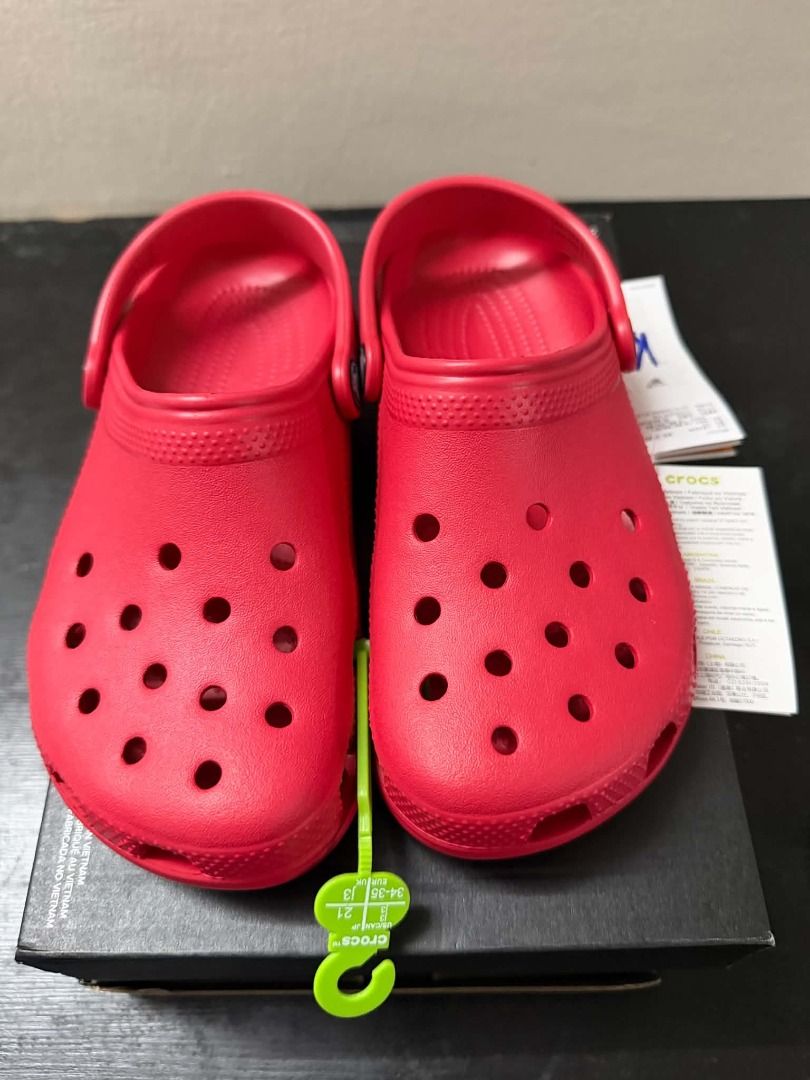 Crocs Red Clogs (Category: Slippers and slides) located in Minglanilla. Submitted by dthreestore (Listing ID 1465655492, Image 3). Description: ▪︎Php 1,680 ▪︎Brand New Authentic ▪︎Follow us on Facebook: D3 Store ▪︎Mode of Payment: Cash/Gcash 🚚 Maxim / J&T (Shipping fee will be shouldered by the buyer) 📍Meet-up (Minglanilla, Cebu) .