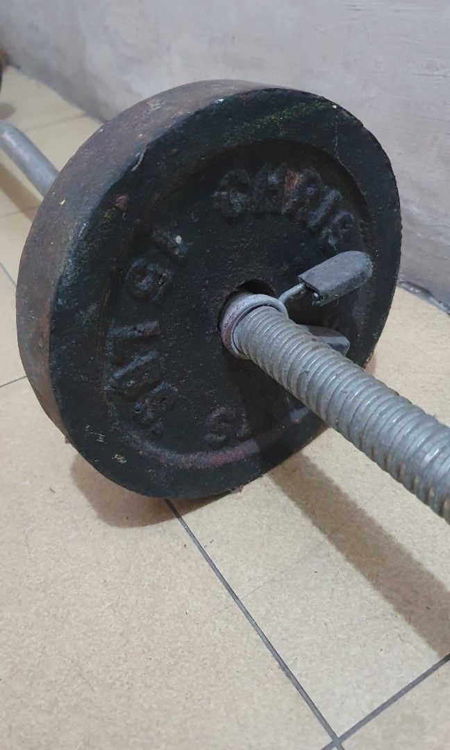 Curl bar 4ft with 15lbs 2pcs (Category: Weights & Dumbbells) located in Las Pinas. Submitted by rng.ph (Listing ID 1465609317, Image 2). Description: good condition.