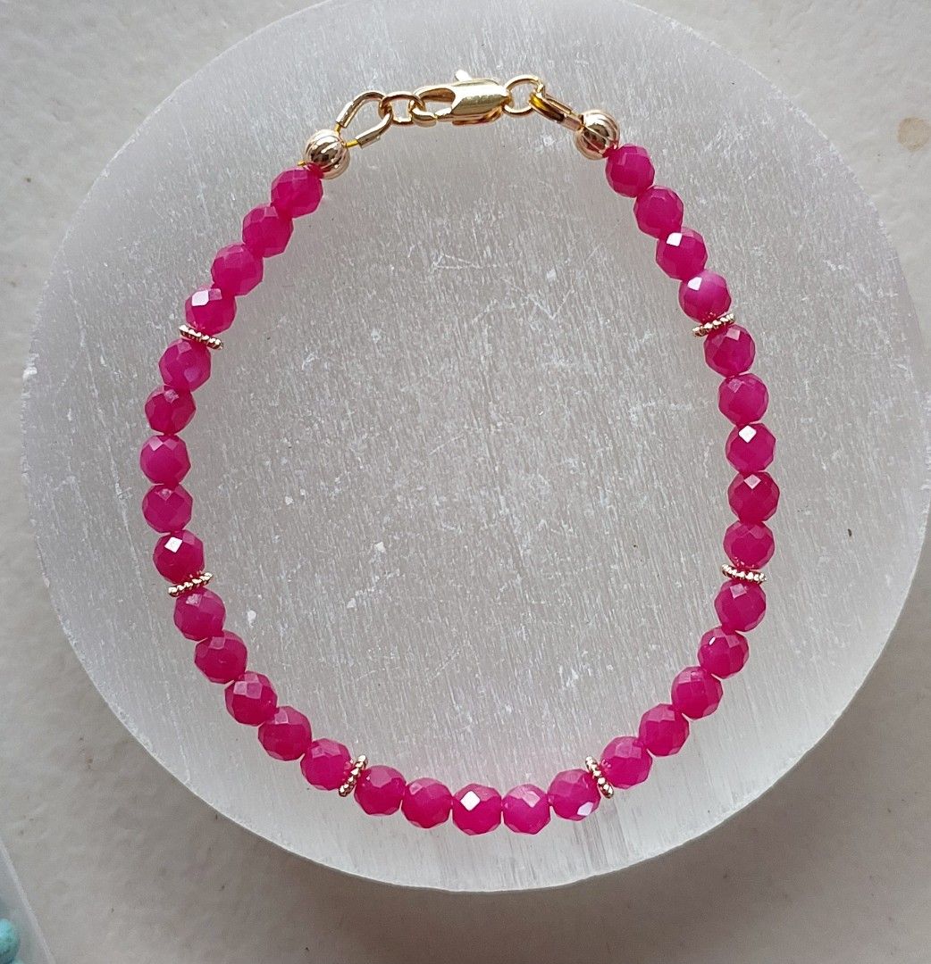 Dainty Ruby Bracelet 4mm (Category: Bracelets) located in Gapan. Submitted by purseofjune (Listing ID 1465661266, Image 1). Description: 16cm wrist size 4mm beads size.