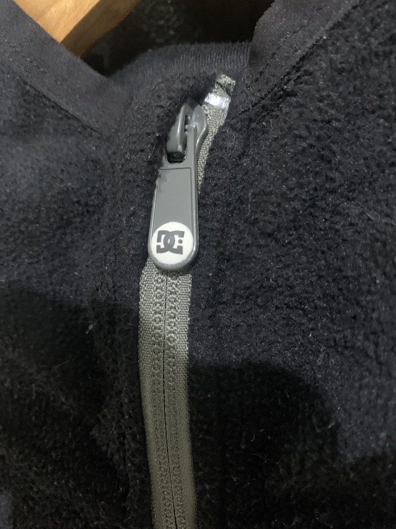 DC (Category: Coats, Jackets and Outerwear) located in Bayombong. Submitted by johnestrell315 (Listing ID 1465709913, Image 3). Description: .