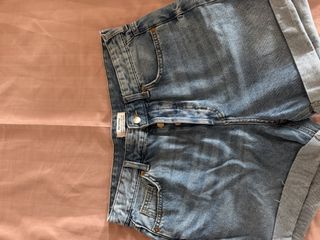 (Category: ) located in . Submitted by ja.999 (Listing ID 1465617697, Image 1). Description: .