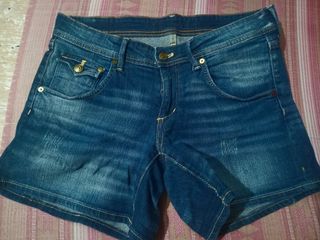 (Category: ) located in . Submitted by floraanne_shop (Listing ID 1465638966, Image 1). Description: .