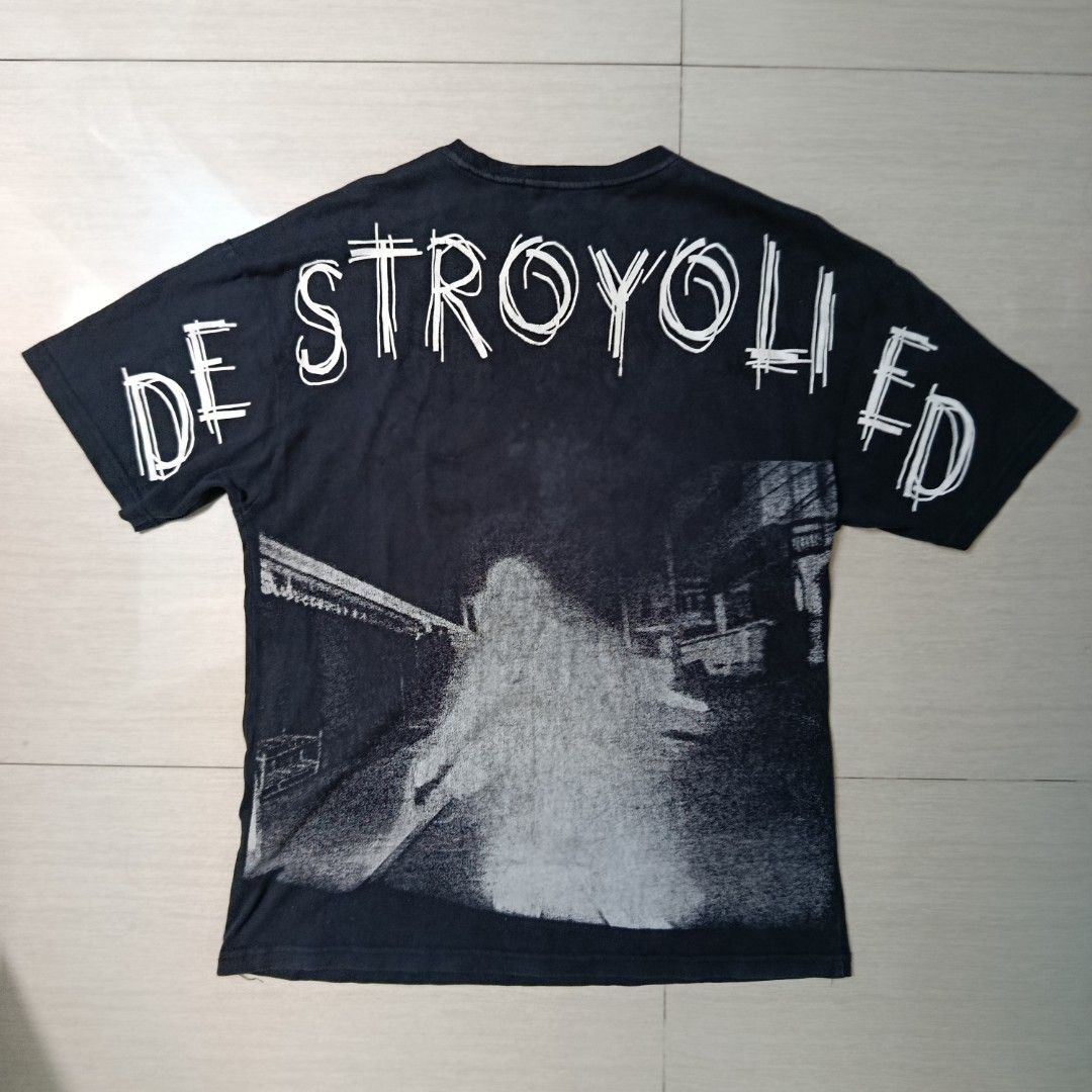 DESTROYHKPOML Black Graphic T-Shirt (Category: Tshirts & Polo Shirts ) located in Manila. Submitted by jerrykyle (Listing ID 1465670768, Image 1). Description: Width - 21 Length - 27 100% cotton Ways of getting the item: Pick up or Meet up ( 📍Pampanga) J&T Express Delivery.