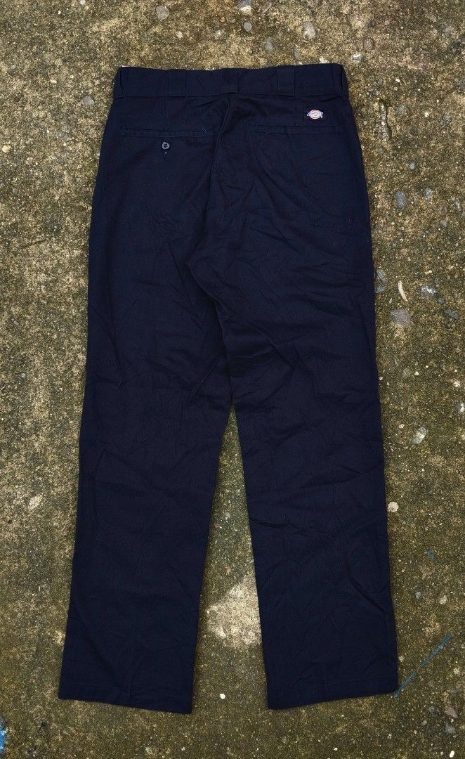 DICKIES 874 (Category: Chinos) located in Bacolod City. Submitted by hyoohxzx (Listing ID 1465708419, Image 2). Description: ♻️WTS •DICKIES 874 •BLACK PANTS •SIZE 32 •LENGTH 42 •LEG OPENING 8 •EXCELLENT CONDITION •PM ME 📩📩📩 •LOCATION BACOLOD CITY, NEGROS OCCIDENTAL📌.