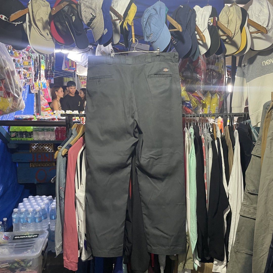 Dickies 874 Original Fit (Category: Activewear) located in Cebu City. Submitted by looted.goods (Listing ID 1465697528, Image 2). Description: 40x41 Leg Op: 10.