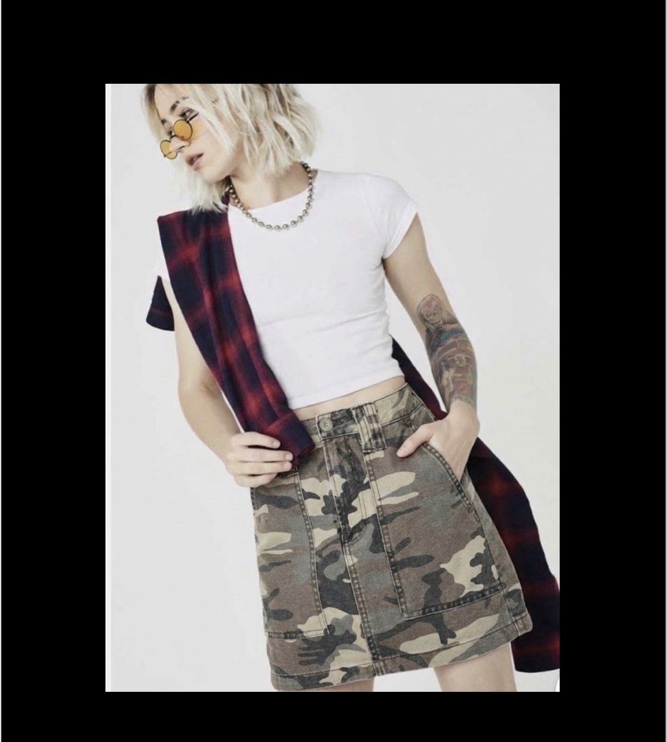 Dickies Camou Skirt (Category: Skirts) located in Paranaque City. Submitted by PrelovedClosetetc (Listing ID 1465757490, Image 1). Description: Small on tag Pla check actual measurements.