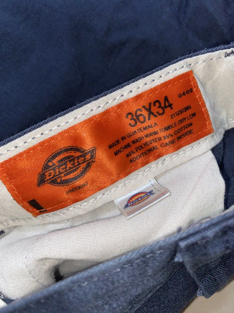 Dickies Cargo Pants Navy Blue 36x34 (Category: Trousers) located in Muntinlupa City. Submitted by ajdomingo504210 (Listing ID 1465642598, Image 3). Description: DETAILS AND ISSUE ARE ALREADY POSTED 36x43x10 .