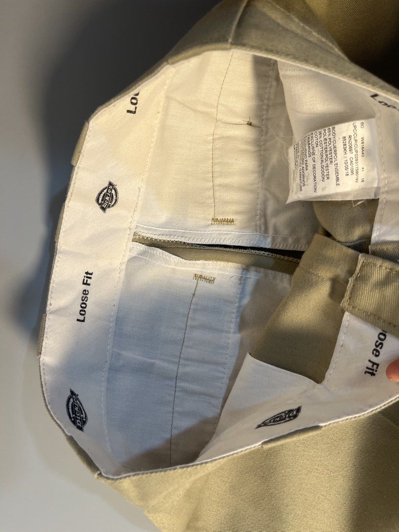 DICKIES DOUBLE PATCH BAGGY PANTS (Category: Chinos) located in Mabalacat. Submitted by carlfinds (Listing ID 1465719948, Image 3). Description: “29Waist “38Length “9.5Legopen No issue Excellent condition Mop gcash courier jnt.