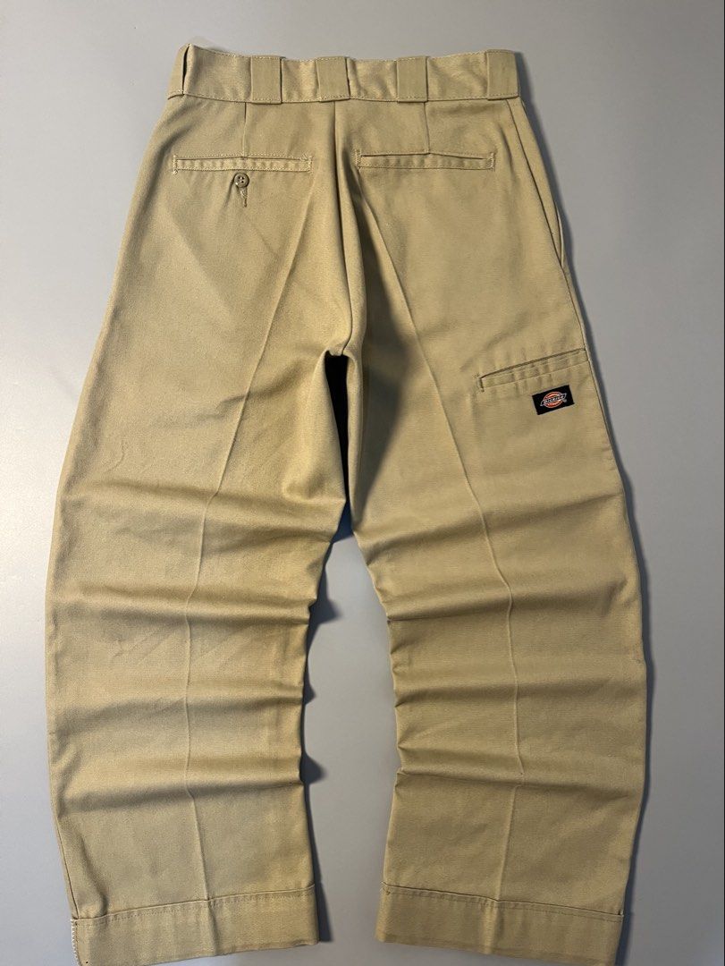 DICKIES DOUBLE PATCH BAGGY PANTS (Category: Chinos) located in Mabalacat. Submitted by carlfinds (Listing ID 1465719948, Image 1). Description: “29Waist “38Length “9.5Legopen No issue Excellent condition Mop gcash courier jnt.