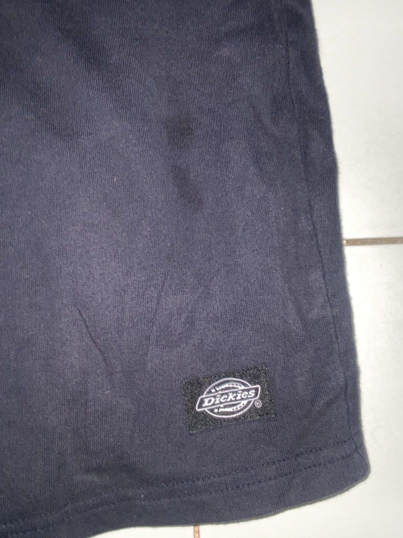 Dickies short (Category: Shorts) located in Cebu City. Submitted by thrift.sht (Listing ID 1465615665, Image 3). Description: Dickies short Good condition No issue Size:medium to large 📍cebu city.
