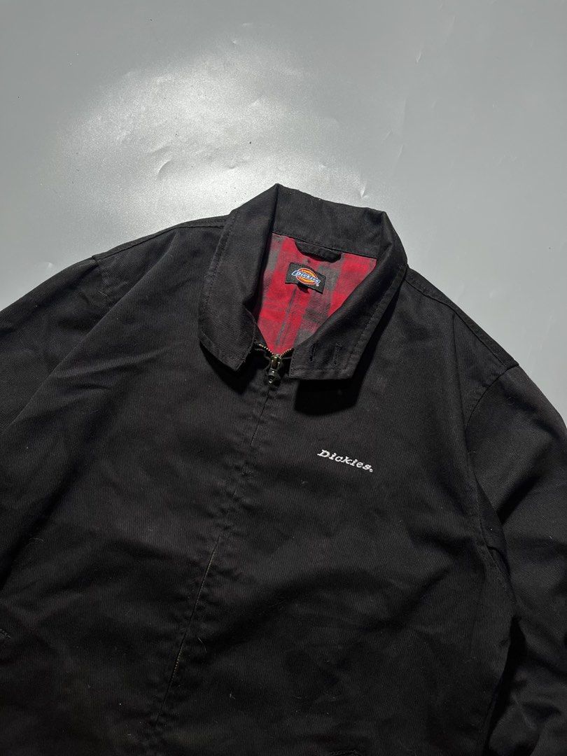 Dickies Workwear Harrington Jacket (Category: Coats, Jackets and Outerwear) located in Quezon City. Submitted by metro_junkie.ph (Listing ID 1465715061, Image 3). Description: Dickies Workwear Harrington Jacket Size Medium (21 x 26) Excellent Condition No any Flaw/Issue(s) (Color may Vary due to Lighting) All Detail Posted 980 + SF.
