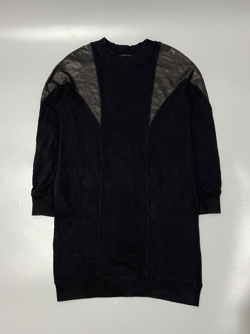 Diesel - Dress - Leather (Category: Dresses) located in Cavite. Submitted by asianluxe (Listing ID 1465700789, Image 1). Description: Diesel - dress - Leather Flat measurements! Length:38 inches Armpit to armpit:21 inches Sleeve:29 inches Hem:18.5 inches Authentic Excellent condition Very presentable No flaw or damage .