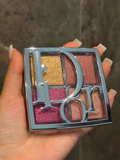 (Category: ) located in . Submitted by blush.belleee (Listing ID 1465583304, Image 1). Description: .