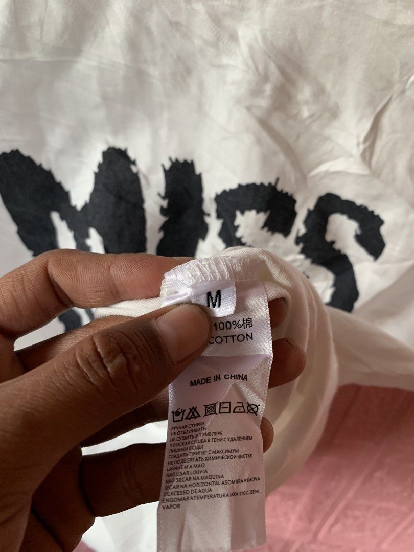 Dior Shirt (Category: Shirts) located in Kabacan. Submitted by mansourrrrrr (Listing ID 1465672794, Image 3). Description: Dior Shirt Size: Medium Excellent Condition .