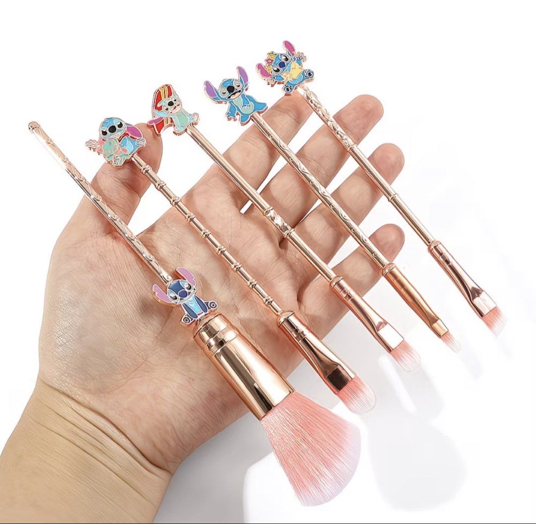 Disney Stitch Makeup Brush Set Rose Gold (Category: Makeup) located in Manila. Submitted by tabayjane158126 (Listing ID 1465618378, Image 2). Description: - Set of 5 rose gold makeup brushes featuring vibrant Stitch character charms - Includes 1 large angled powder brush and 4 detailed eye brushes - Ultra-soft pink synthetic bristles gentle on skin - Fun and functional collectible for Disney and Stitch fans - Perfect gift for makeup lovers and co