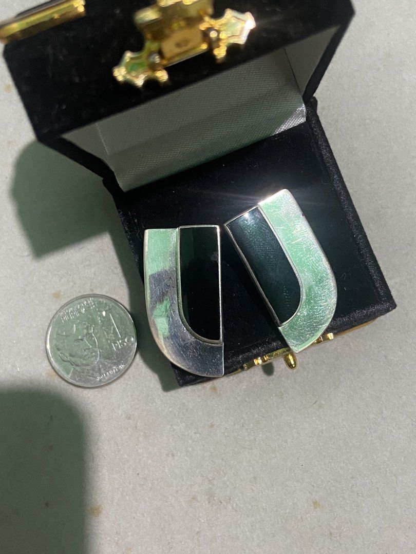 Earrings # 4 (Category: Earrings) located in Binan City. Submitted by retroz_collections (Listing ID 1465757093, Image 1). Description: .