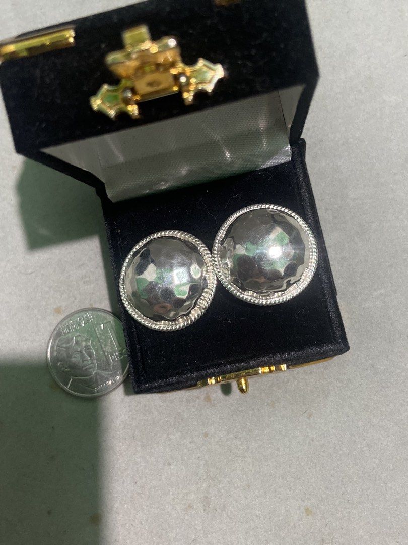 Earrings # 9 (Category: Earrings) located in Binan City. Submitted by retroz_collections (Listing ID 1465757349, Image 1). Description: .