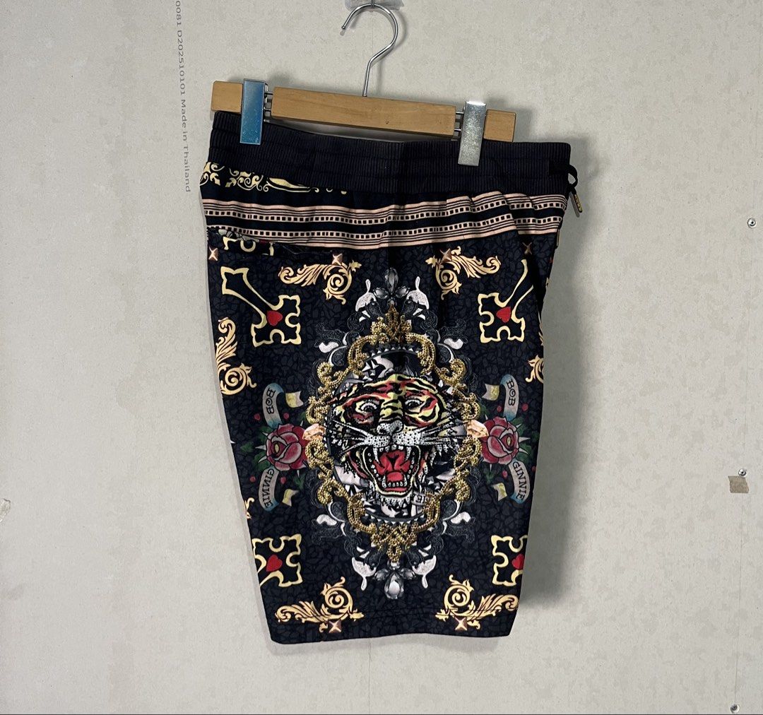 Ed Hardy (Category: Shorts) located in Cabiao. Submitted by ronangeloo (Listing ID 1465616775, Image 3). Description: Size small Waist 28-36.