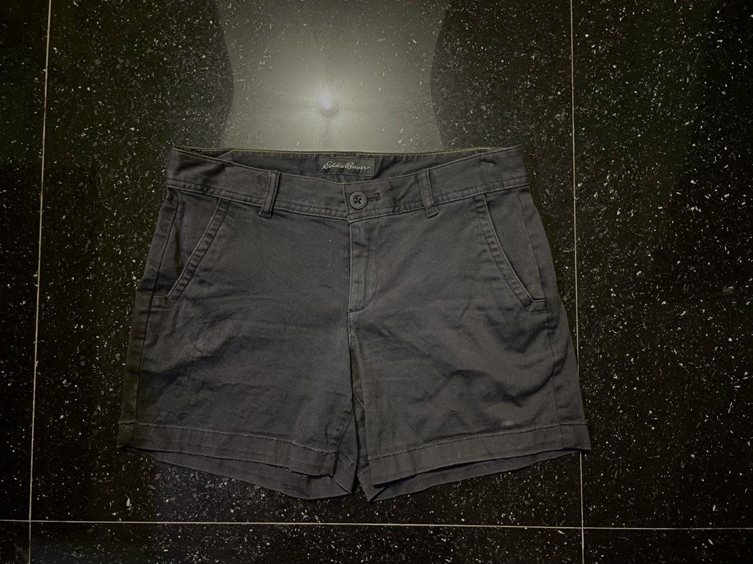 Eddie Bauer Short (Category: Shorts) located in San Carlos. Submitted by graciahoney (Listing ID 1465613100, Image 1). Description: .