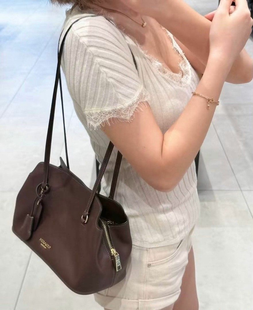 Elise Shoulder Bag ©️⭕🅰️©️H (Category: Shoulder Bags) located in Manila. Submitted by babyjemz (Listing ID 1465671950, Image 3). Description: ©️⭕🅰️©️H Elise Shoulder Bag L: 11.25" H: 6.5" W: 4.75" Php 3,000.00 only Free delivery fee Cash Payment 1st 50% dp if meet up.