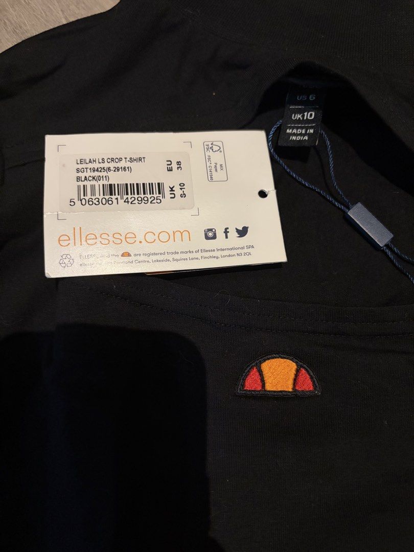 Ellesse longsleeve top (Category: Longsleeves) located in Las Pinas. Submitted by sharine0518 (Listing ID 1465674636, Image 2). Description: Brand new Size 36 size small .