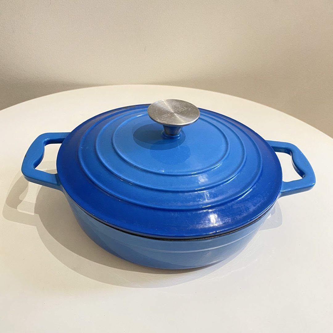 Enameled Cast Iron Casserole 22cm (Category: Cookware & Accessories) located in San Pedro. Submitted by jellybean.co (Listing ID 1465620855, Image 1). Description: .