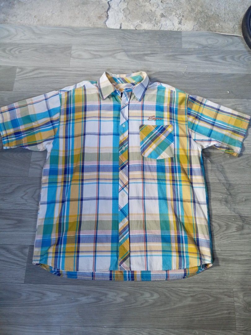 ENYCE Polo (Category: Coats, Jackets and Outerwear) located in Legazpi City. Submitted by thrifttoflipp (Listing ID 1465634950, Image 1). Description: XL on tag W 24.5 L 31 Payment first policy MOP via gcash + sf.