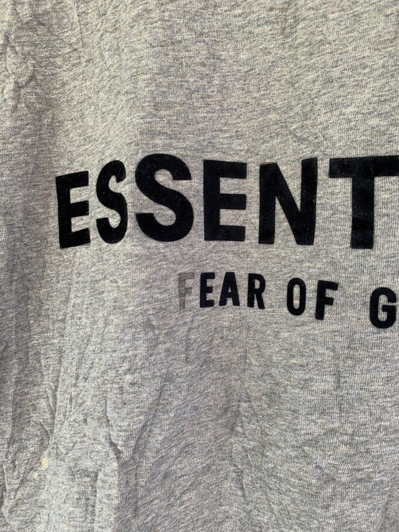 Essentials (Category: Tshirts & Polo Shirts ) located in Quezon. Submitted by jaydrakethrift (Listing ID 1465705262, Image 3). Description: Brand new condition but minimal issue yung sa (F) Size xl .