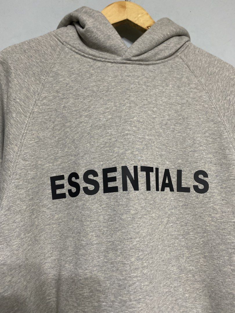 ESSENTIALS HOODIE JACKET (Category: Coats, Jackets and Outerwear) located in Antipolo. Submitted by treasurethings02 (Listing ID 1465681090, Image 3). Description: ESSENTIALS HOODIE JACKET EMBOSSED PRINT DIMENSIONS 24W/29L XL FIT EXCELLENT TO ASNEW 10/10CR PHOTO ON DETAILS 📌.