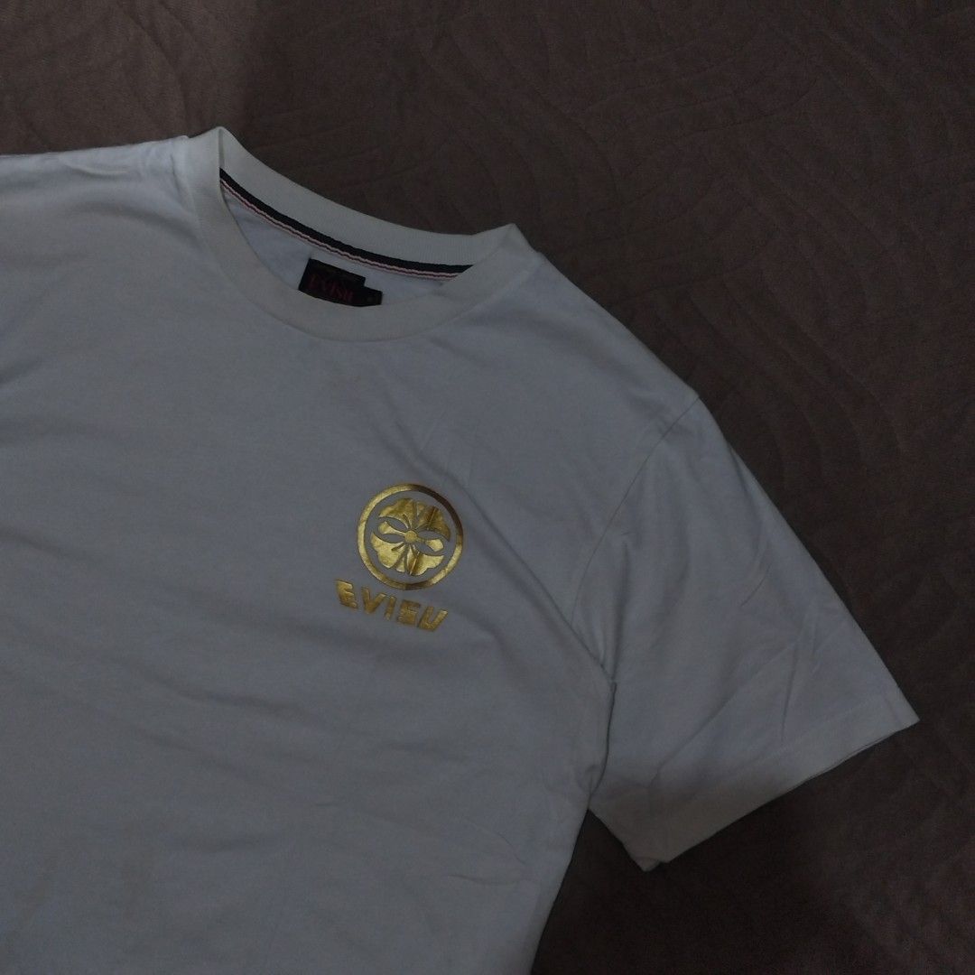Evisu Gold Wave Seagull Tee (Category: Tshirts & Polo Shirts ) located in Davao. Submitted by giyuu06 (Listing ID 1465686674, Image 3). Description: Evisu Gold Wave Seagull Tee | Small | Excellent condition L 25.5 W 19.5.
