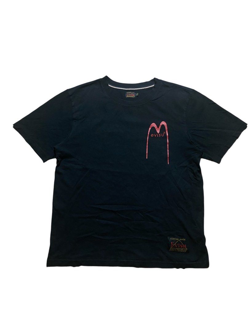 EVISU SHIRT ASPACK (Category: Tshirts & Polo Shirts ) located in San Mateo. Submitted by miguel08k (Listing ID 1465649585, Image 3). Description: EVISU DAICOCK SHIRT W: 21 L: 26.5 no issue EVISU W: 19 L: 26 issue: crack prints .